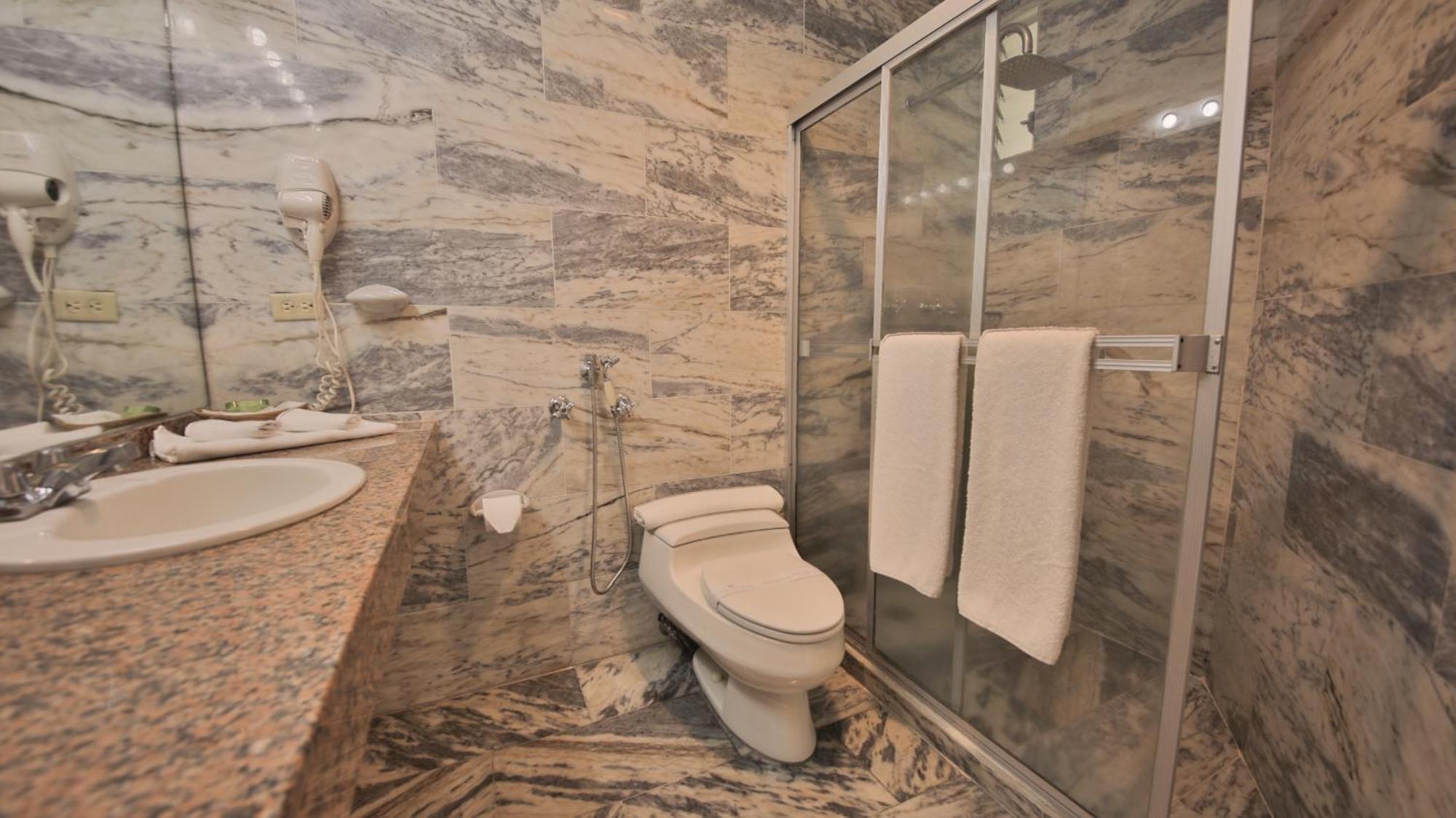 Torres De Alba Hotel & Suites Panama Dış mekan fotoğraf