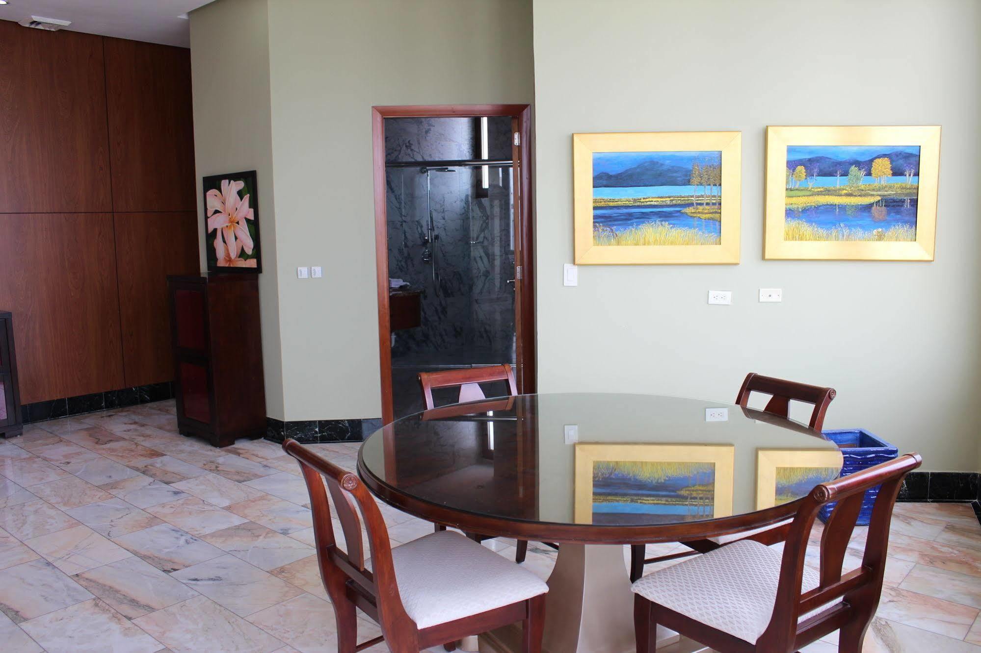 Torres De Alba Hotel & Suites Panama Dış mekan fotoğraf