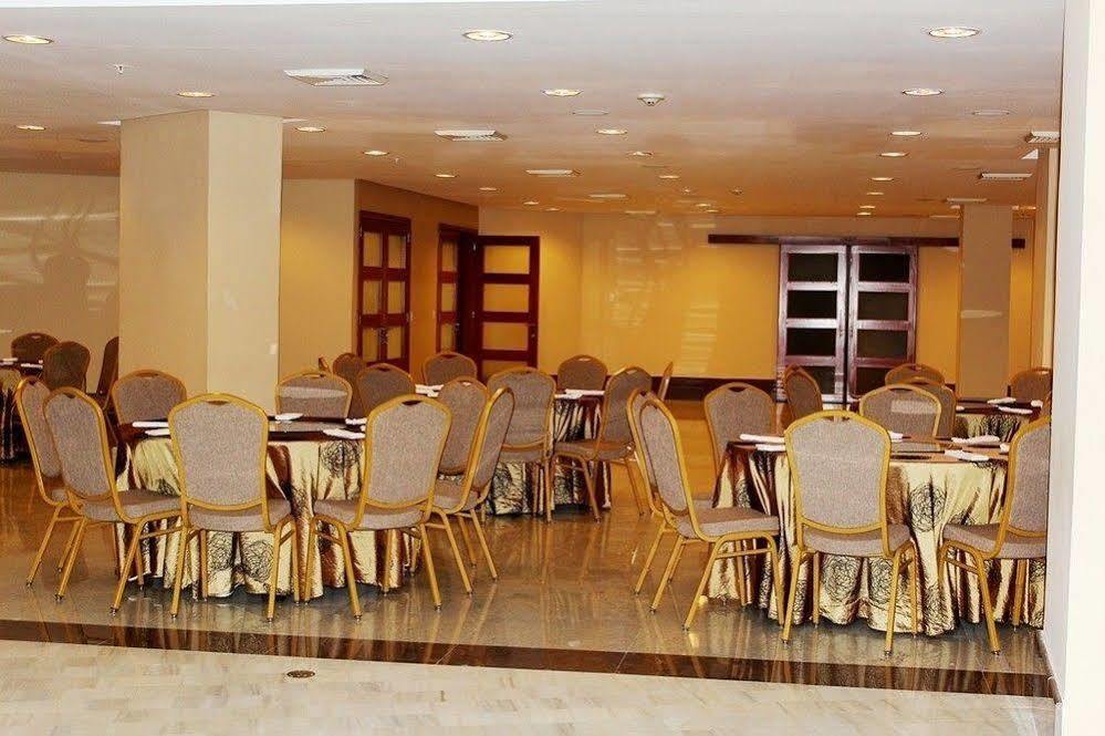 Torres De Alba Hotel & Suites Panama Dış mekan fotoğraf